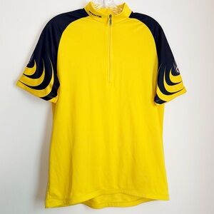 SUGOI Yellow and Black Short Sleeve Tee